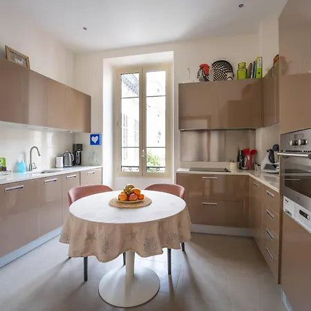 Apartment Elegant, Representatif - Modern *